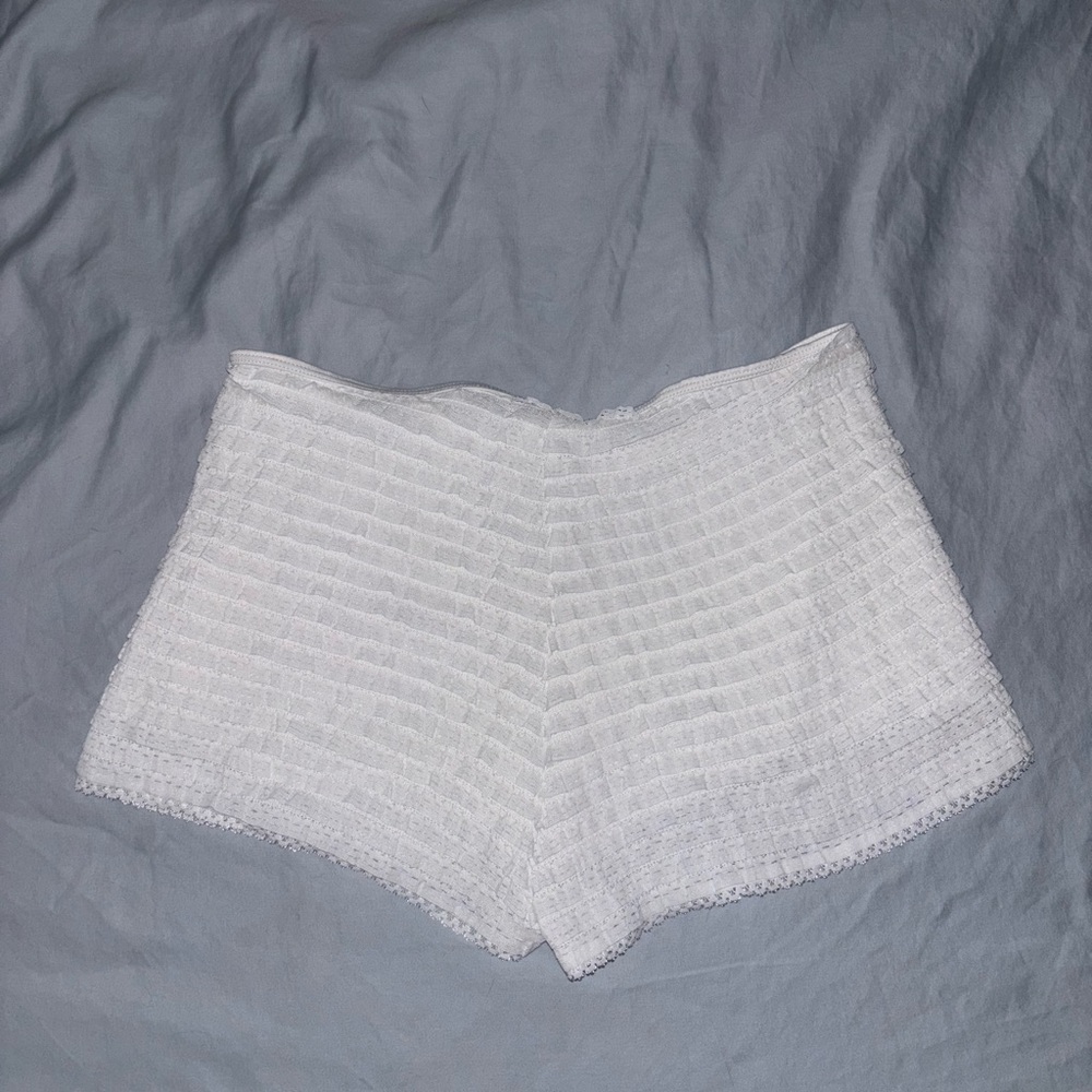 White frilly garage set - Picture 5 of 7